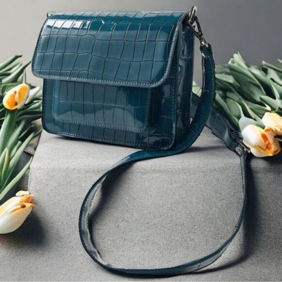 NEW HVISK Cayman Pocket Embossed Crossbody Bag in Dark Blue Vegan Leather - Picture 1 of 8